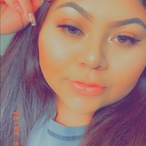 Meet your Posher, Aurora